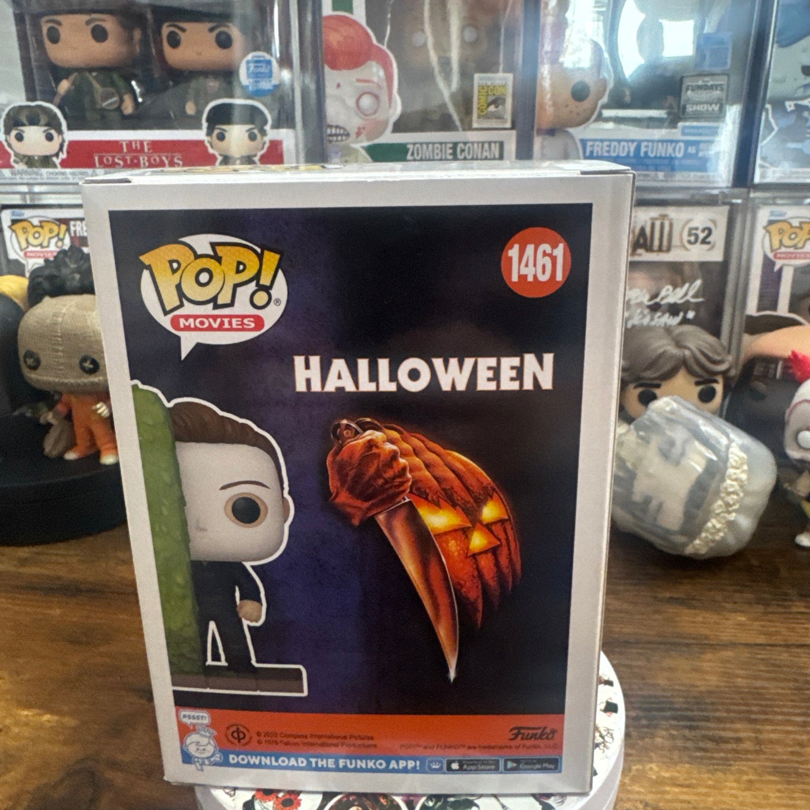 Michael Behind Hedge #1461 Michael Myers Halloween (PL)