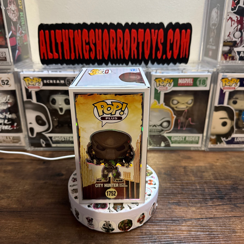 City Hunter #1752 Battle Damaged Predator 2