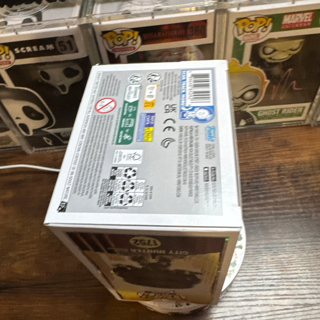 City Hunter #1752 Battle Damaged Predator 2