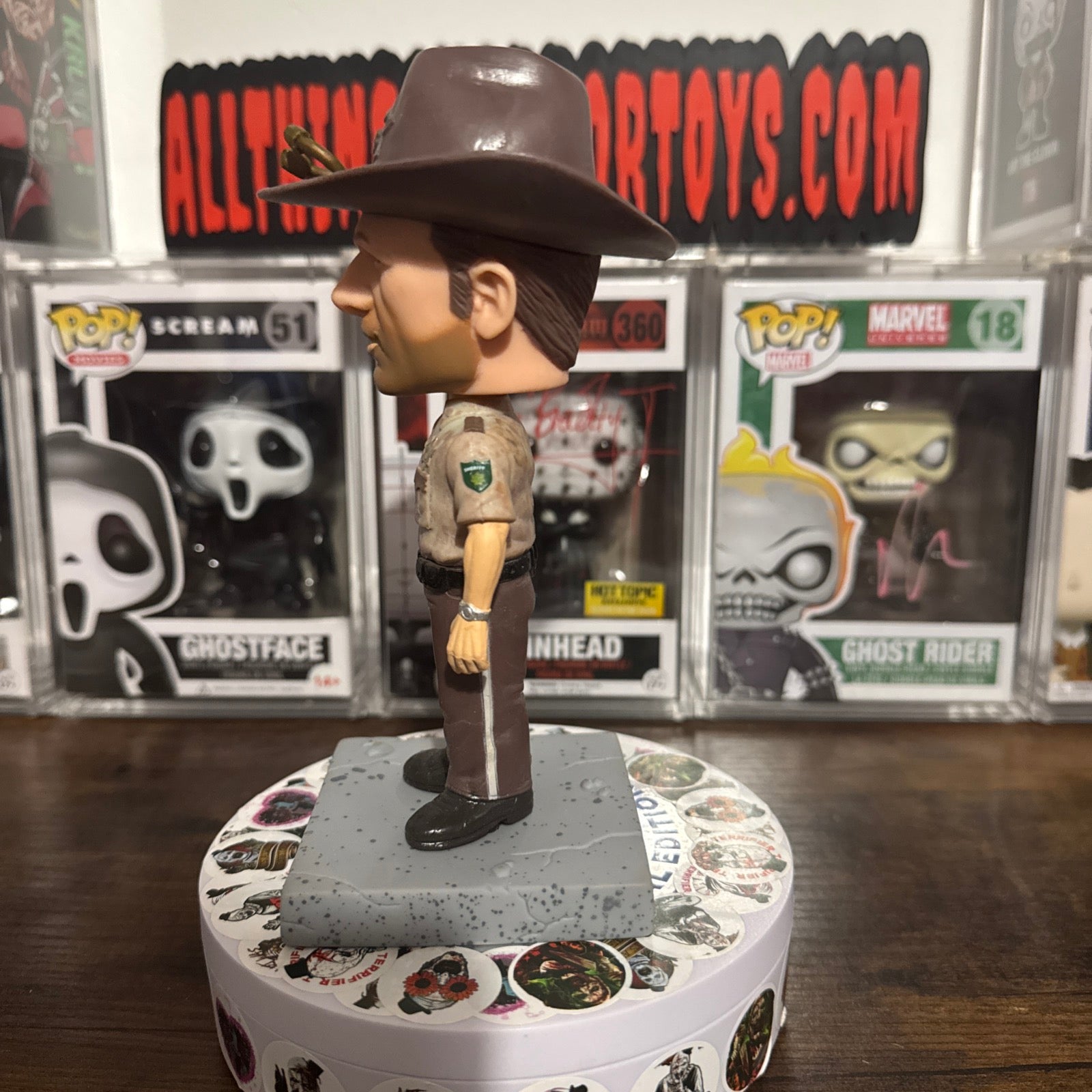 Rick Grimes Funko Wacky Wobbler Head Knocker Box Damage