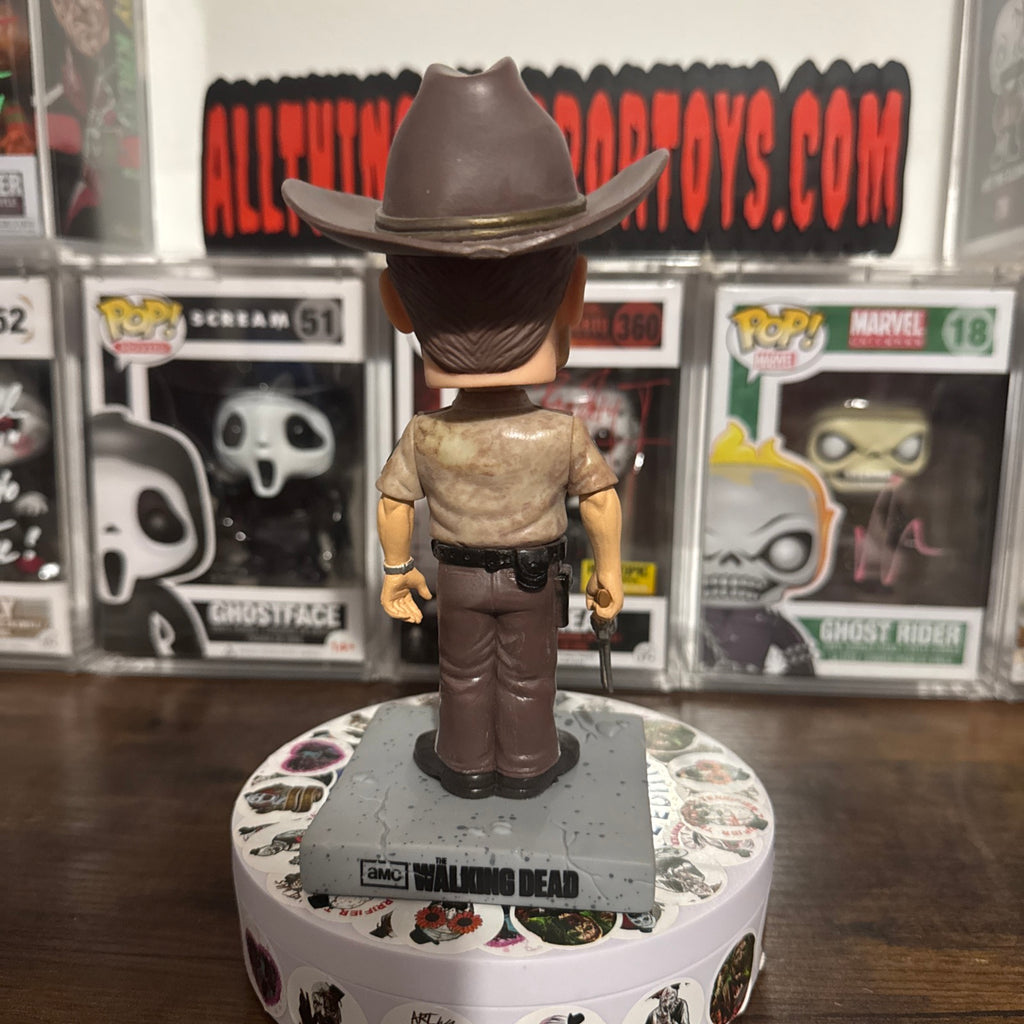 Rick Grimes Funko Wacky Wobbler Head Knocker Box Damage