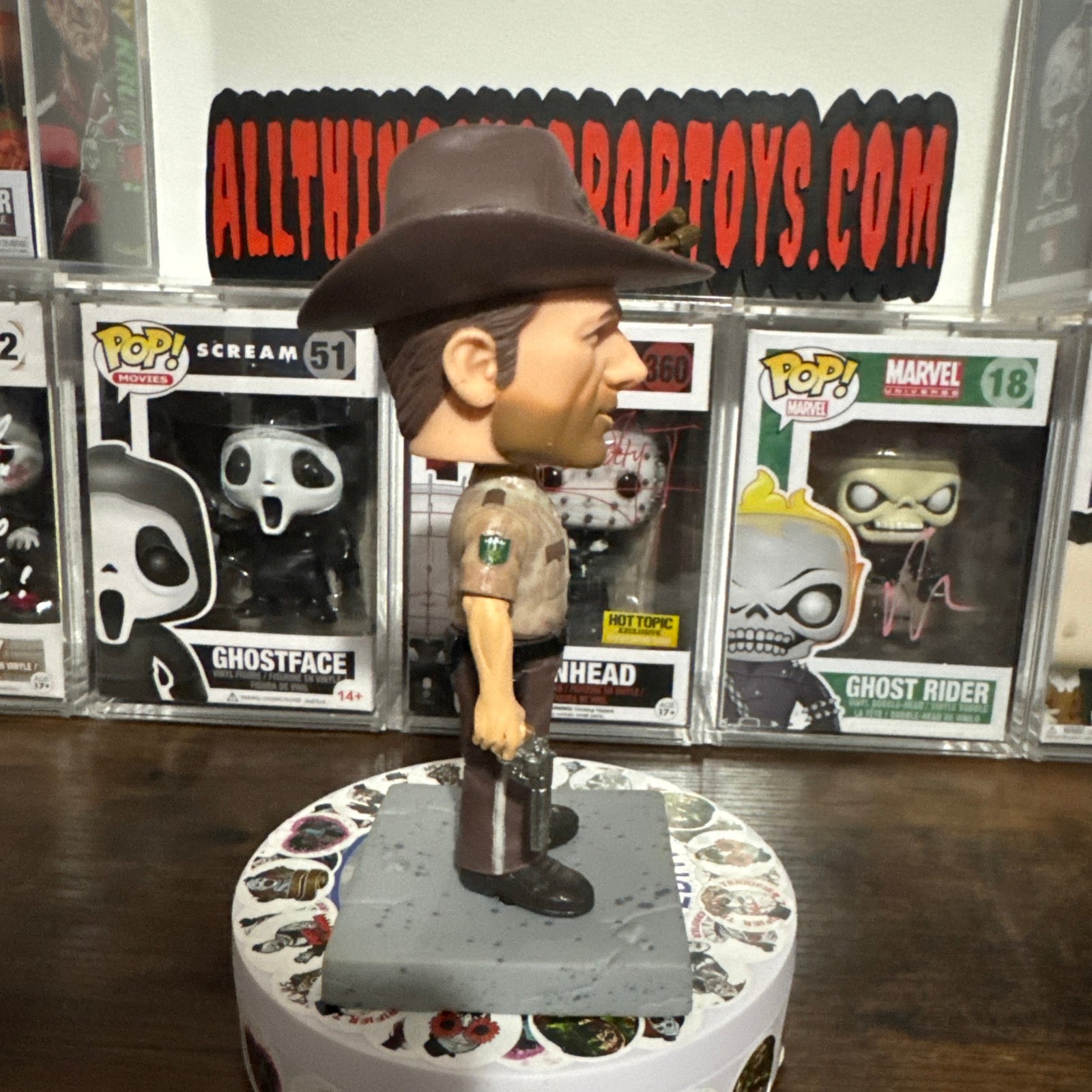 Rick Grimes Funko Wacky Wobbler Head Knocker Box Damage