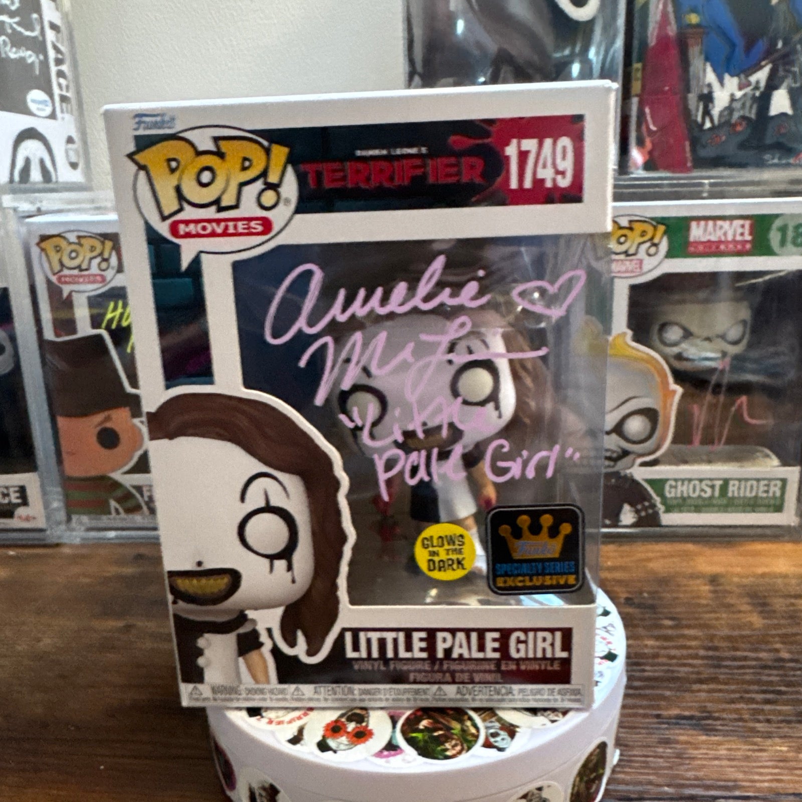 Signed Amelia McLain Little Pale Girls #1749