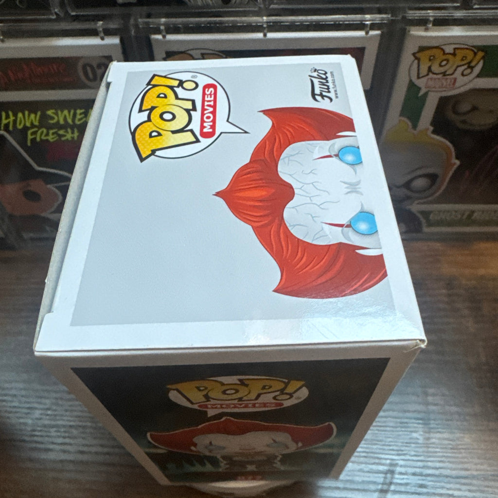 Vaulted Pennywise #877 With Glow Bug IT