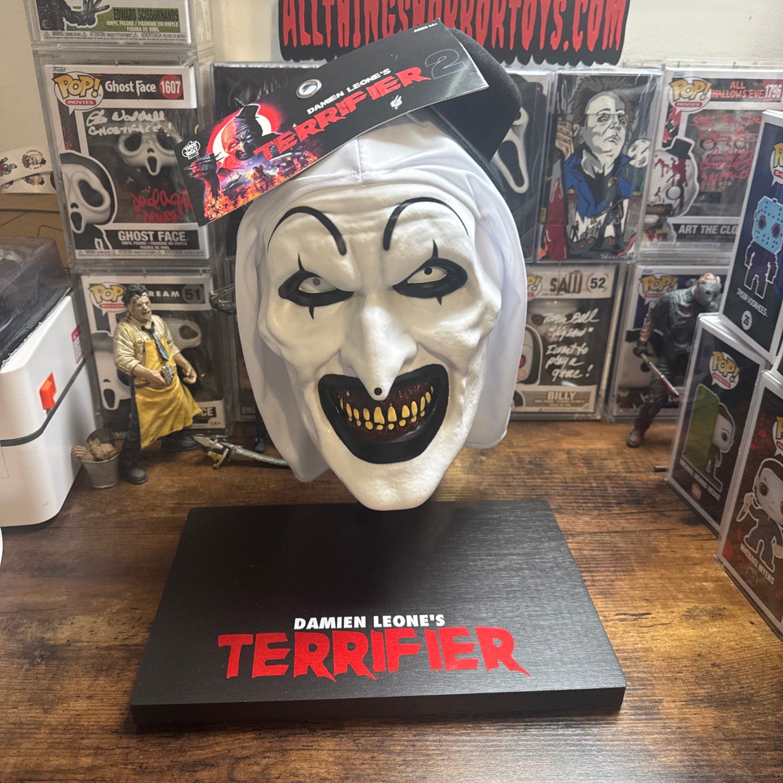 Art The Clown Deluxe Injection Mask Trick Or Treat Studios