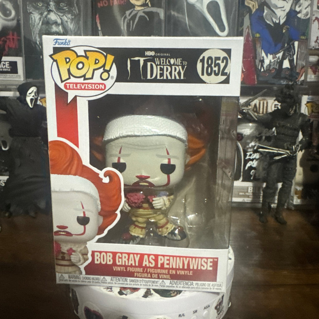 Bob Grey As Pennywise #1852 IT Welcome To Derry