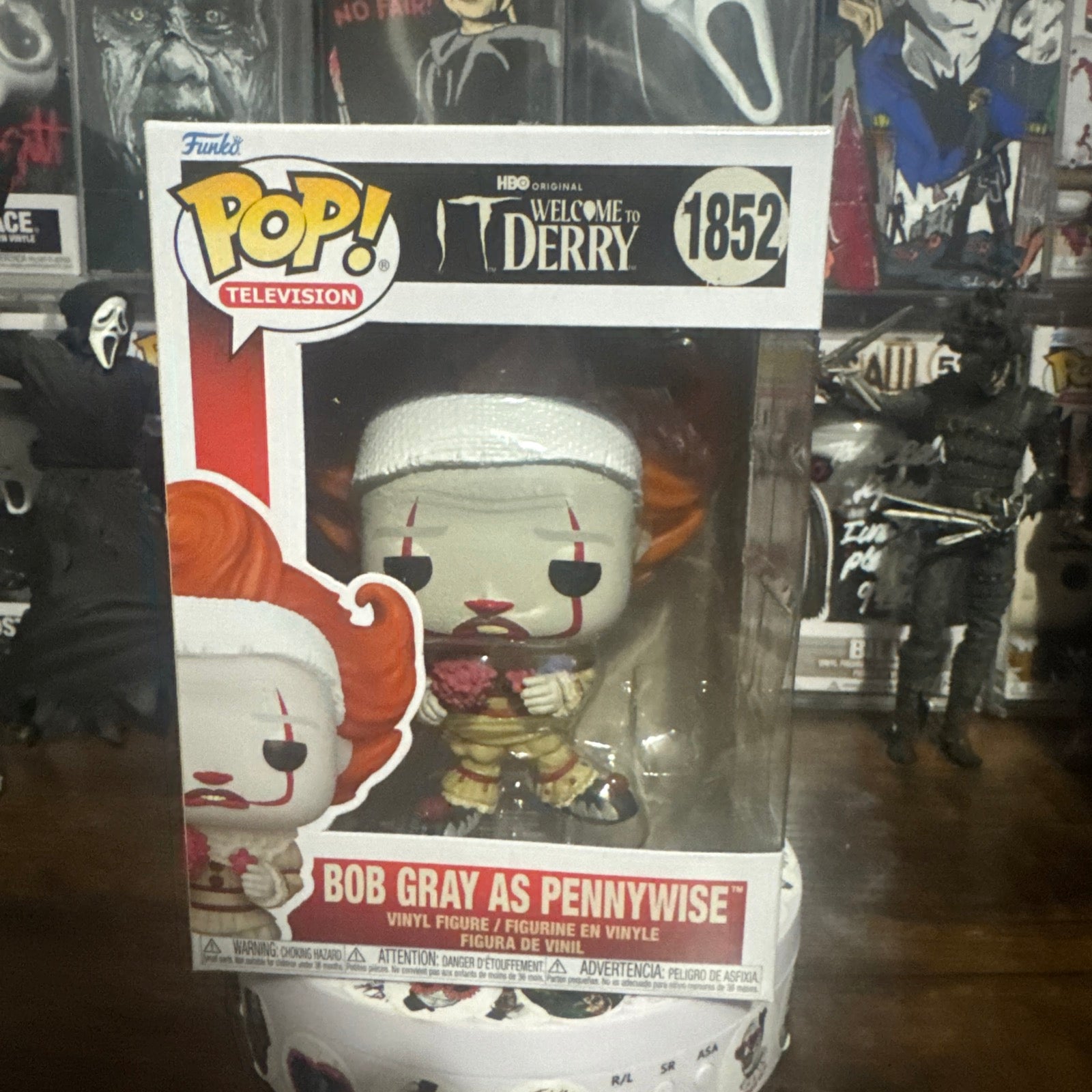 Bob Grey As Pennywise #1852 IT Welcome To Derry