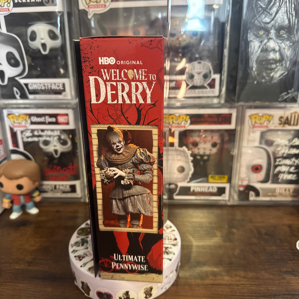 Ultimate Pennywise IT Welcome To Derry 7” Figure
