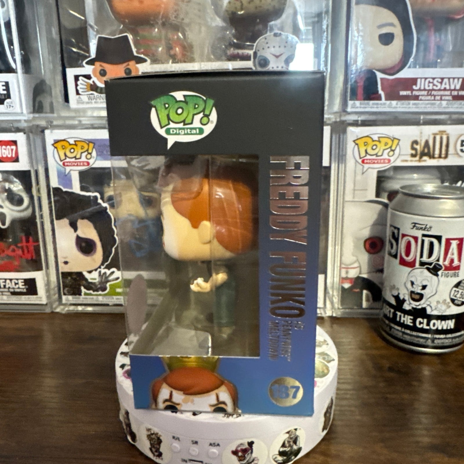 Vaulted Digital NFT Freddy Funko As Pennywise ( Meltdown) IT 2500 PCS