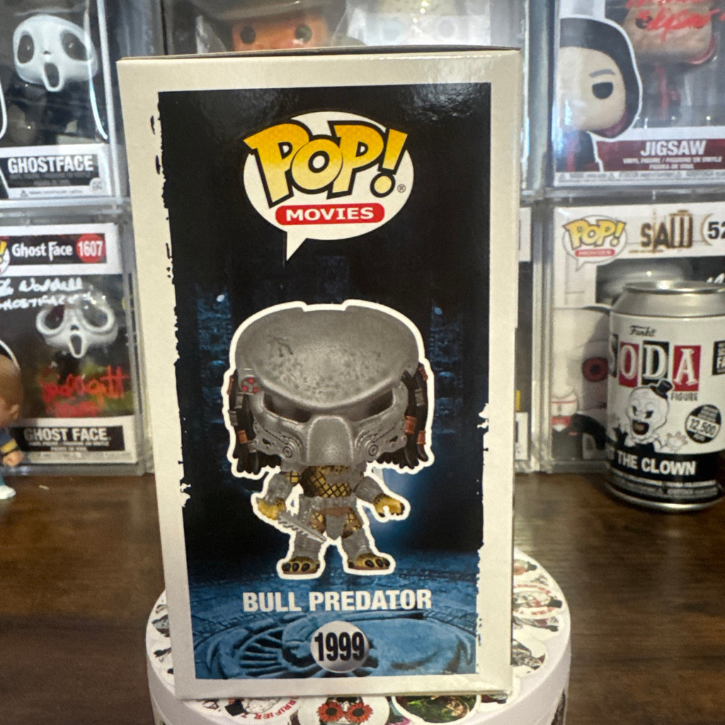 Bull Predator #1999 Alien vs Predator AVP Requiem